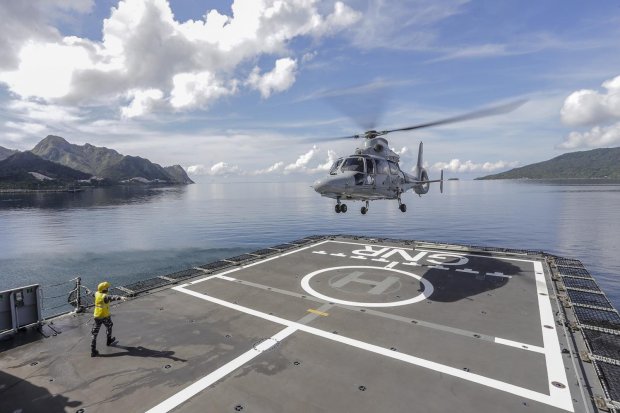 Helikopter TNI AL di Natuna
