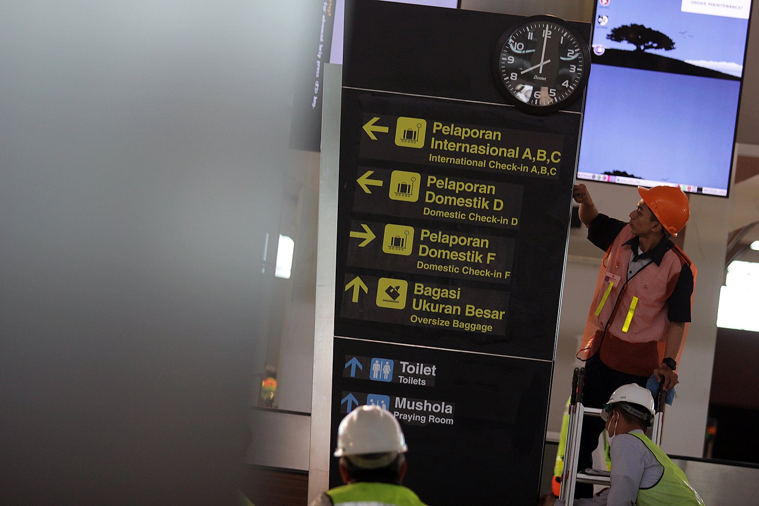 Terminal 3 Ultimate Bandar Udara Soekarno-Hatta, Tangerang, ditargetkan beroperasi pada Senin (20/6) pekan depan.