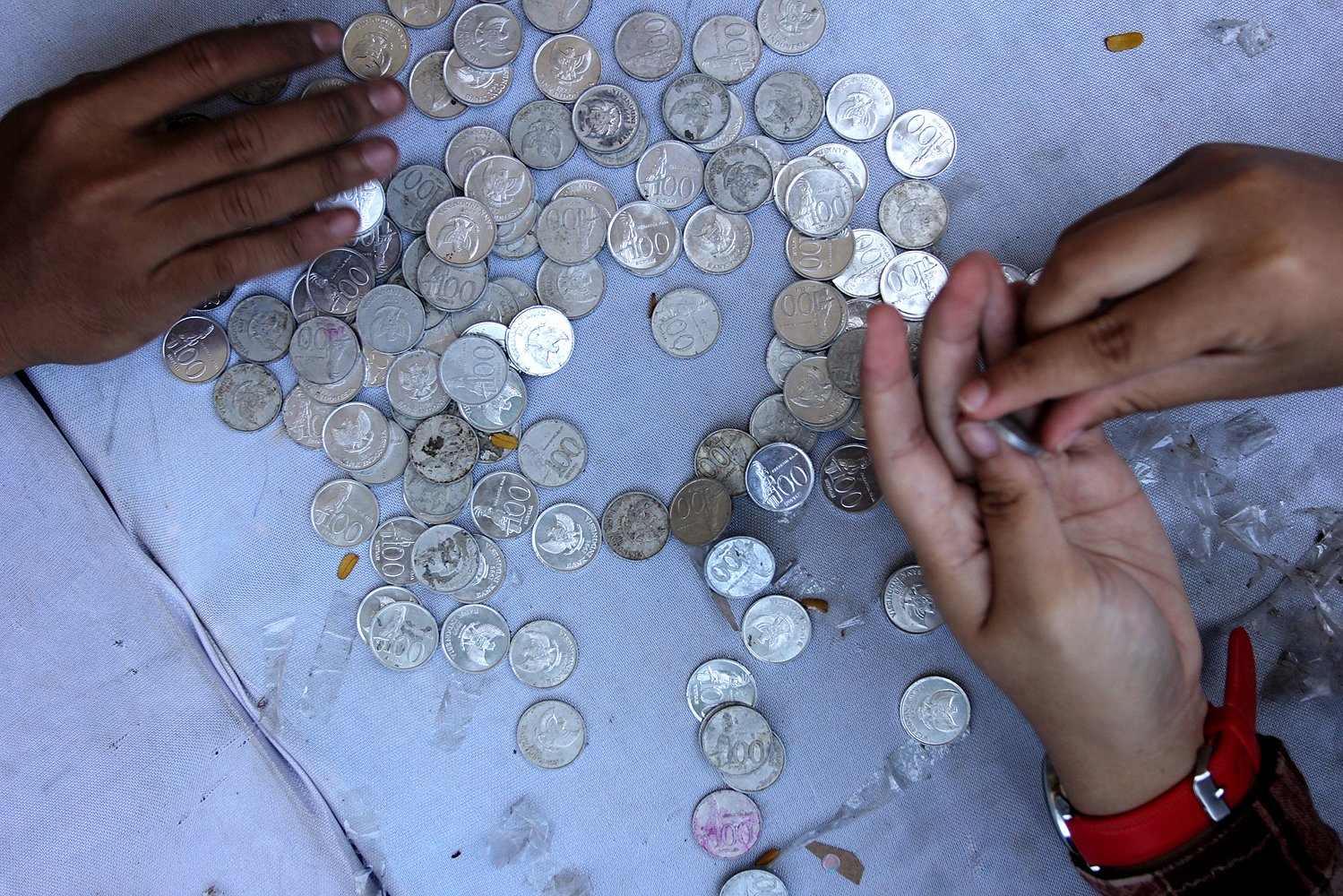 Deputi Gubernur Bank Indonesia, Ronald Waas mengatakan uang logam merupakan alat pembayaran yang sah.