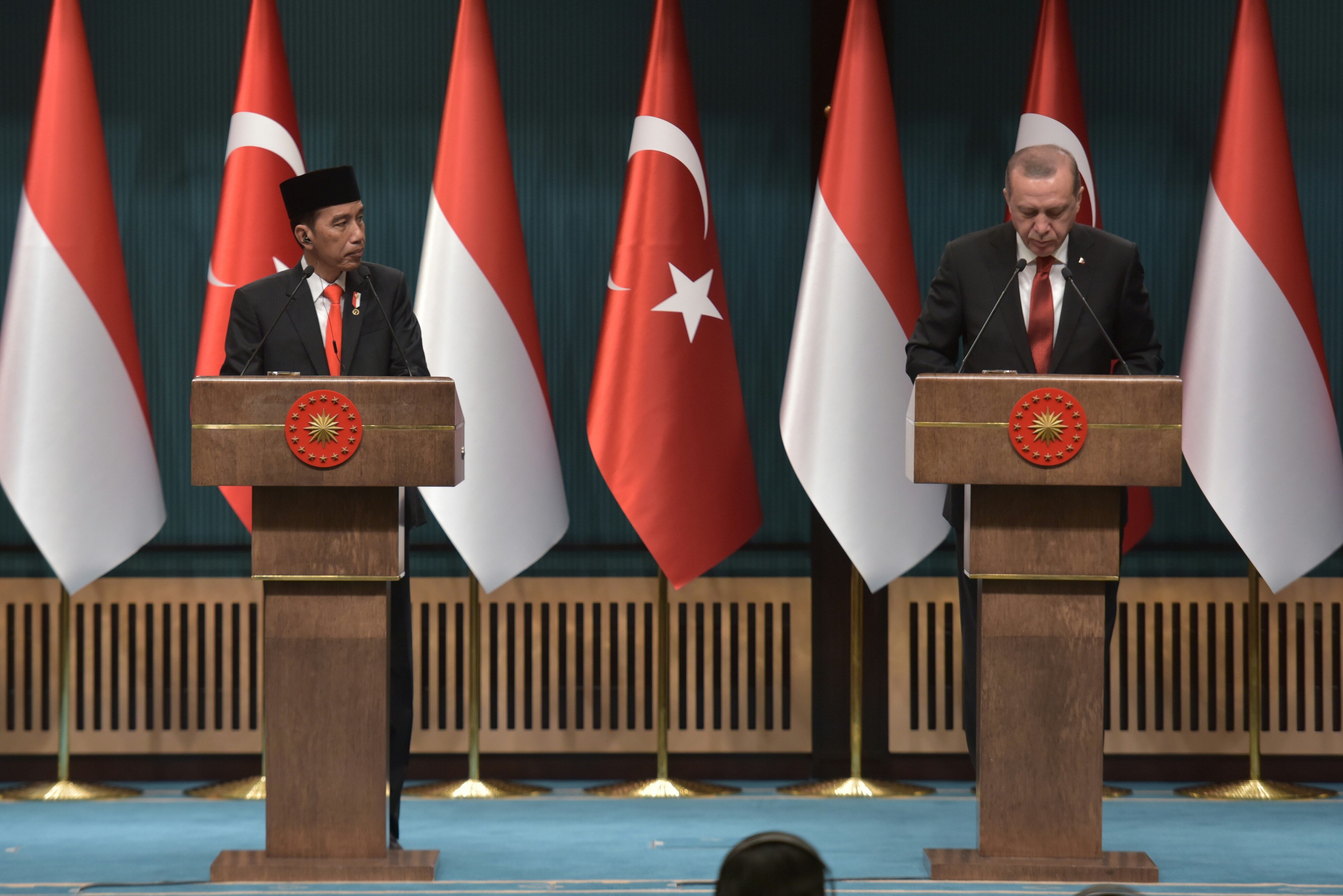 Pernyataan Pers Bersama Presiden Jokowi dan Presiden Erdogan, di Istana Kepresidenan Turki, Ankara, Kamis (6/7) siang waktu setempat. 