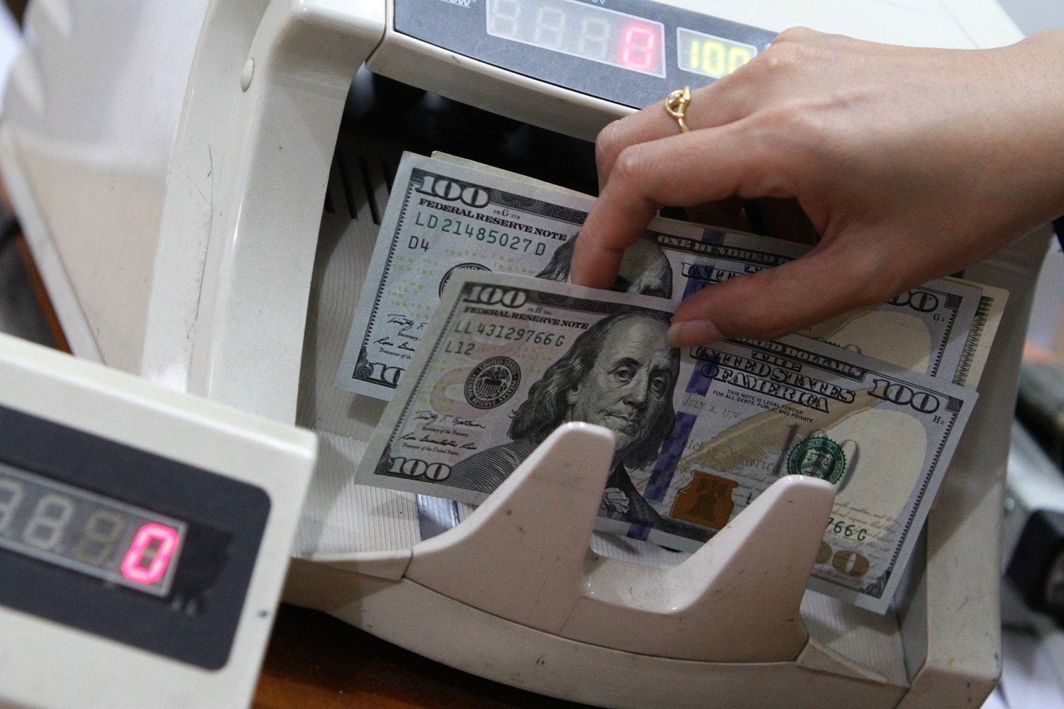 Penukaran uang dolar AS
