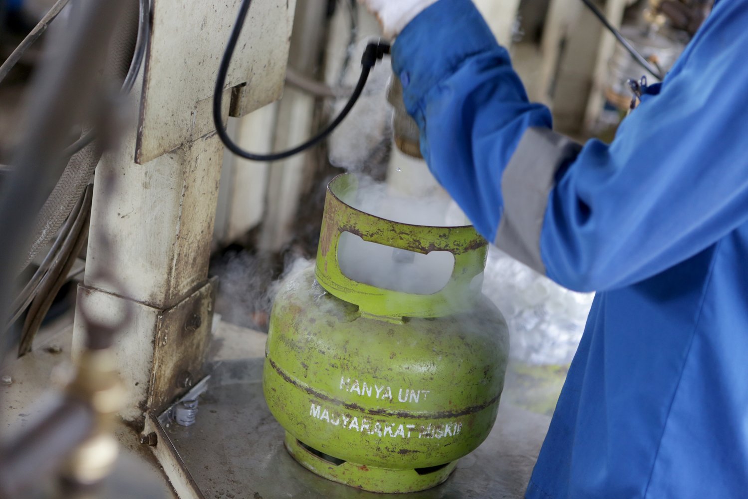 Pertamina meningkatkan ketahanan stok LPG menjadi rata2 17,6 hari sebesar 27rb metrik ton dan akan menyiagakan 49 SPPBE kantong di Pulau Jawa.