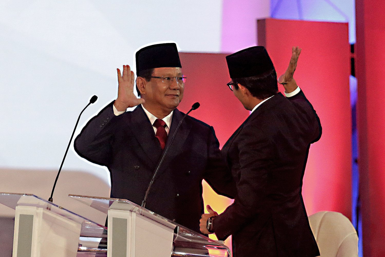 Prabowo-Sandi melontarkan gagasan terkait bidang hukum, menekankan pada supremasi hukum, menegakkan hukum tanpa tebang pilih dan mengusung transparansi penegakkan hukum. 
