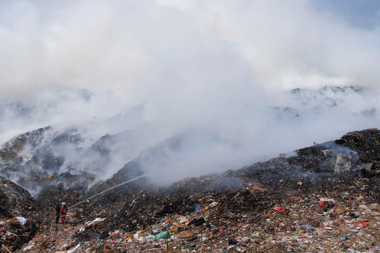 Pemerintah Indonesia menargetkan untuk mengurangi sampah plastik hingga 70 persen pada 2025 mendatang.