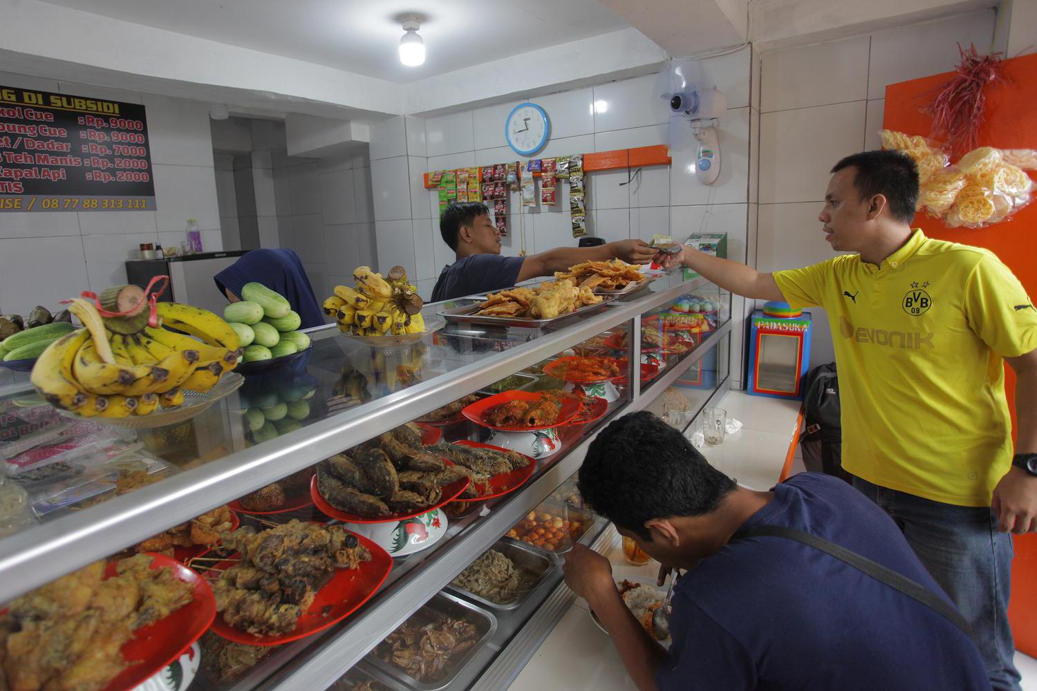 PROGRAM WARTEG MAKAN GRATIS