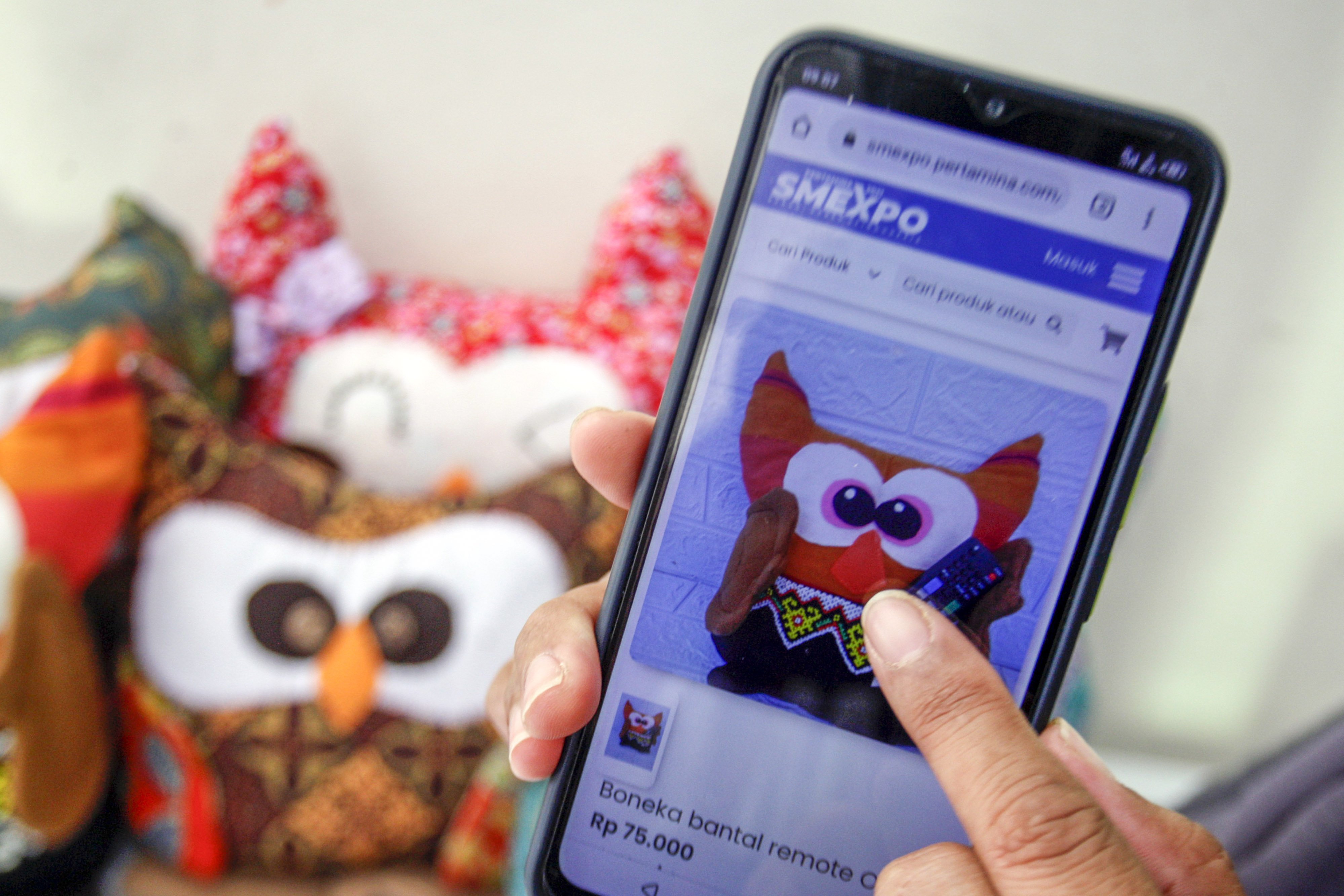 Tampilan produk UMKM Safina Quilt di laman www.sexpo.pertamina.com di pameran UMKM Pertamina SMEXPO 2021