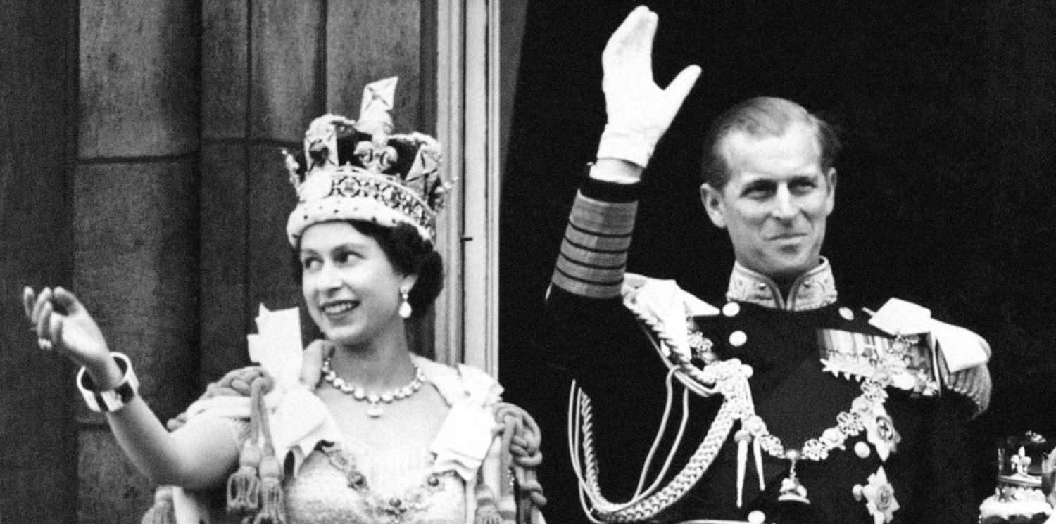 Pada tahun 1952, Putri Elizabeth, ditemani oleh Pangeran Philip, menggantikannya, berangkat dari Bandara London pada 31 Januari 1952. saat itu kesehatan Raja George VI buruk, dan penyakit memaksanya untuk meninggalkan tur Persemakmuran yang diusulkan. 