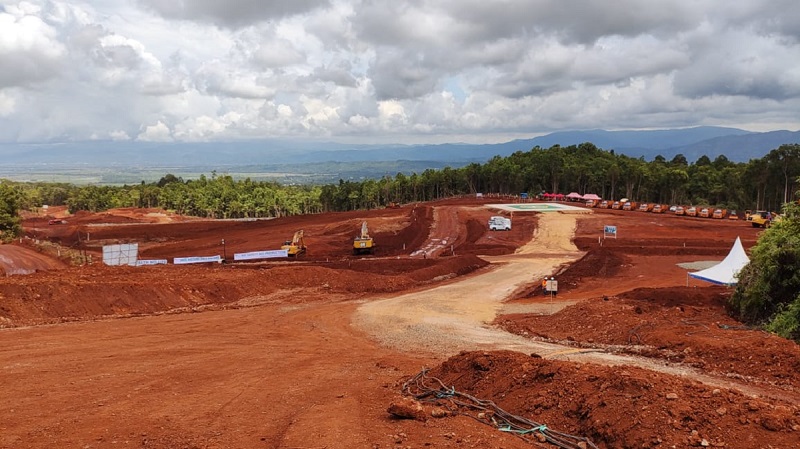 Lokasi tambang dan nikel PT Vale Indonesia di Blok Pomalaa di Kolaka, Sulawesi Tenggara, pada Minggu (27/11/2022). 
