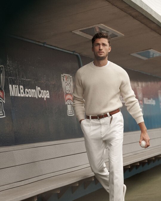 Ilustrasi, contoh produk quiet luxury dari Brunello Cucinelli.