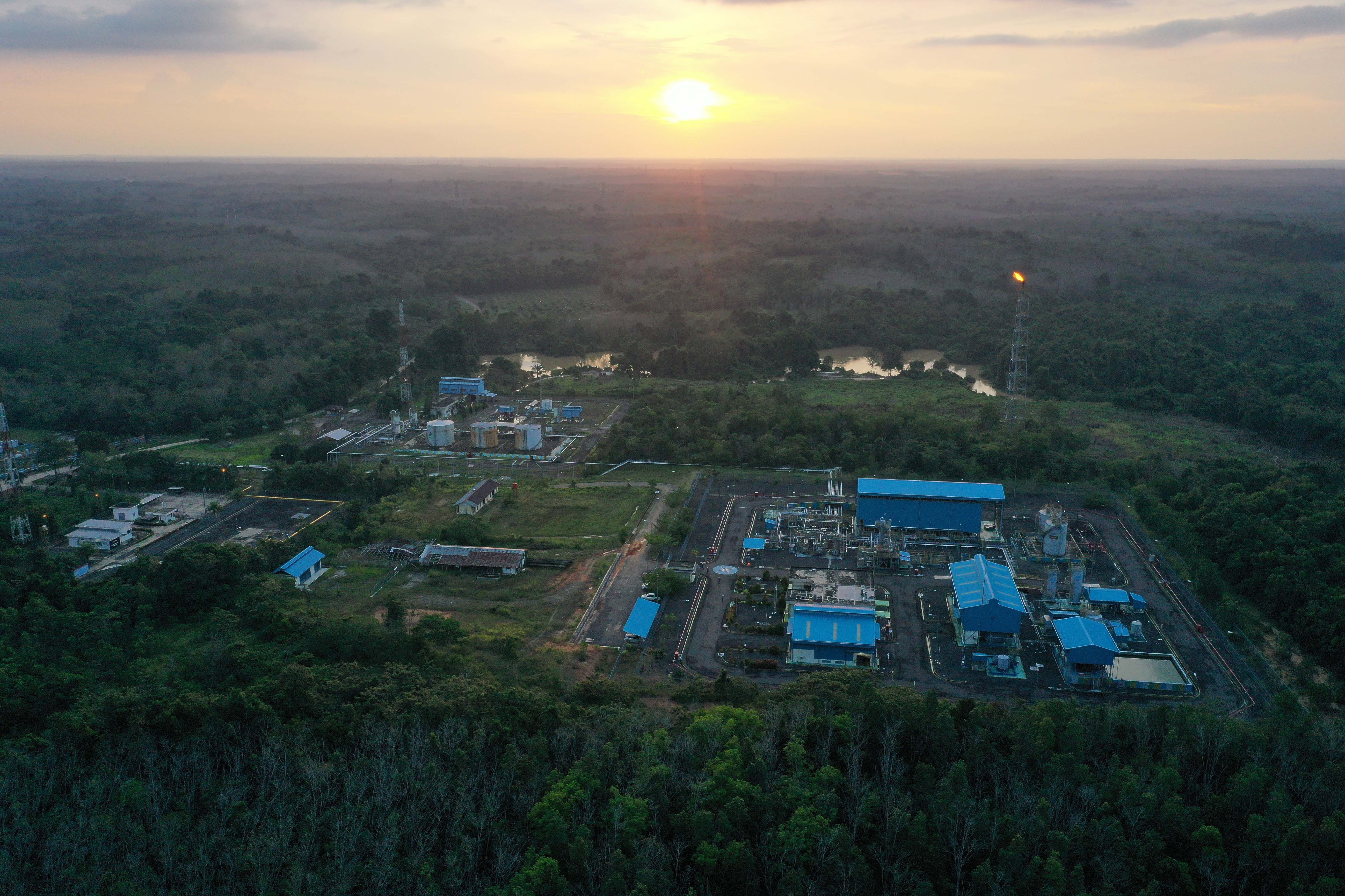 Foto udara Pusat Pengumpul Produksi (PPP) Pertamina EP Prabumulih Field, Sumatera Selatan.