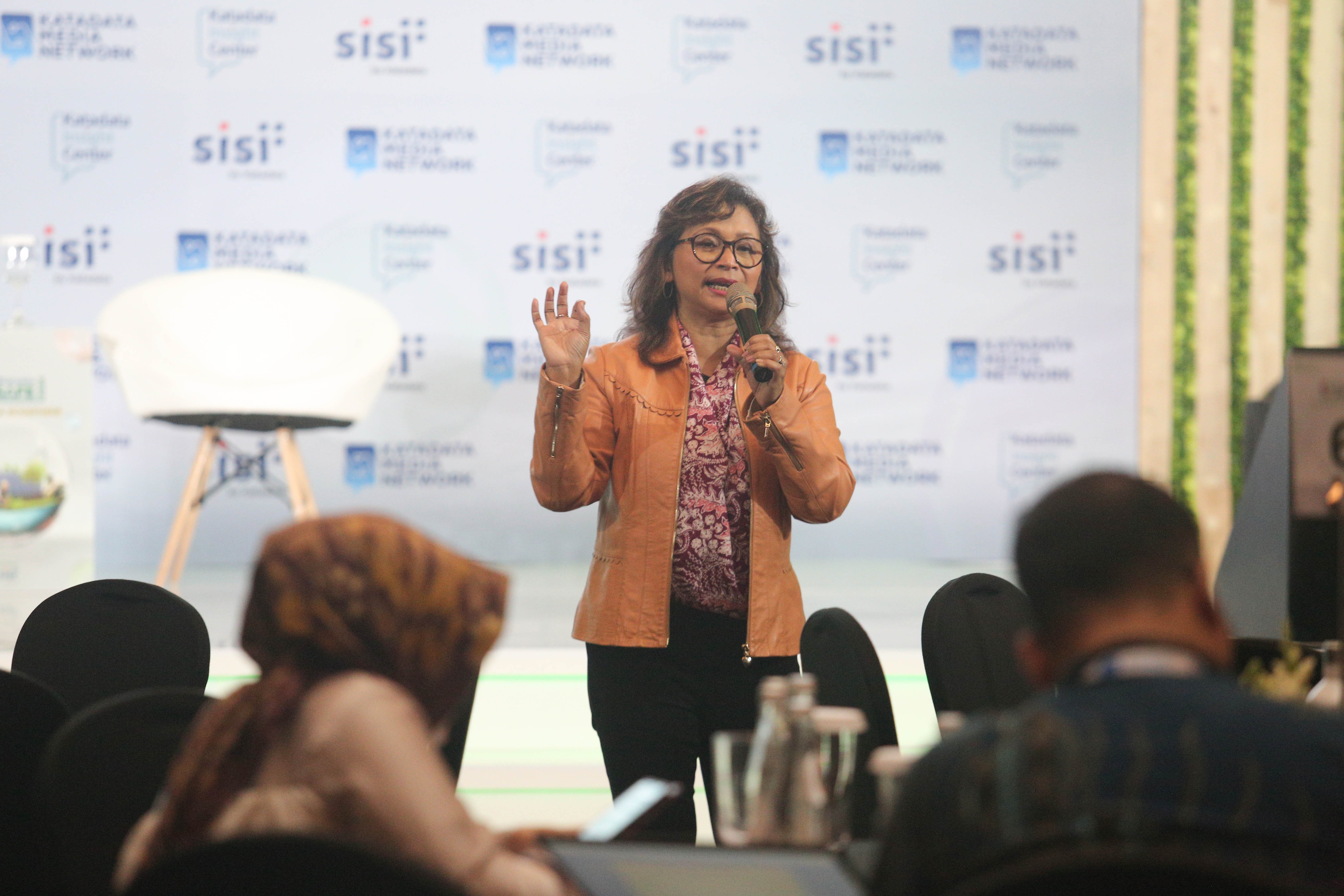 President Director of ISA (Institute for Sustainability and Agility) & Expert Panel of Katadata ESG INDEX, Maria R Nindita Radyati menyampaikan materi saat acara Katadata Sustainability Action for the Future Economy (SAFE) 2024 di Jakarta, Rabu (7/8/2024). Mengusung tema 