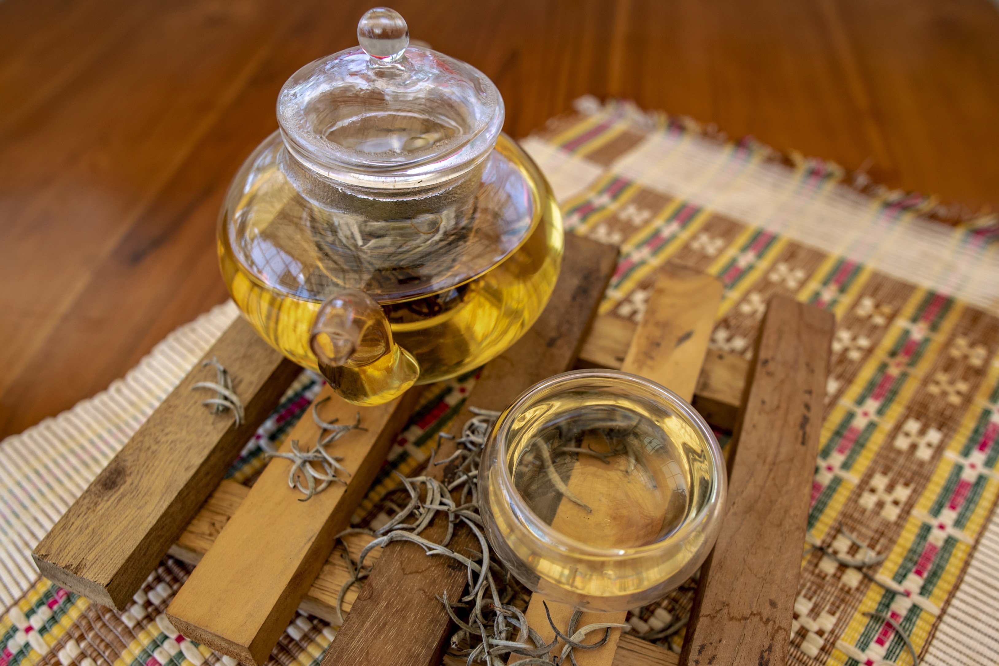 Sajian teh putih di Pepeteka Cafe, Perkebunan Teh Pusat Penelitian Teh dan Kina (PPTK) Gambung, Bandung, Jawa Barat.