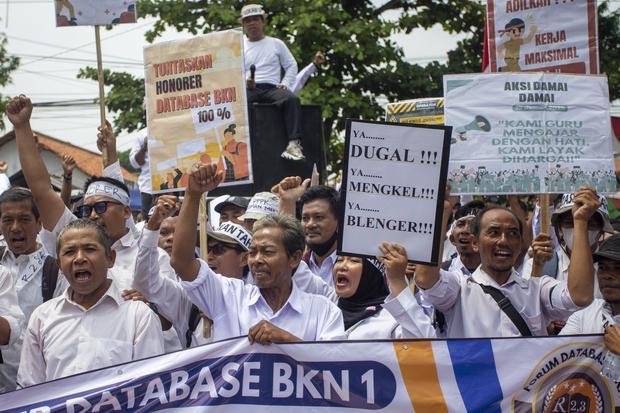 Unjuk rasa honorer Indramayu