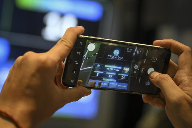 Target volume perdagangan bursa karbon 2025