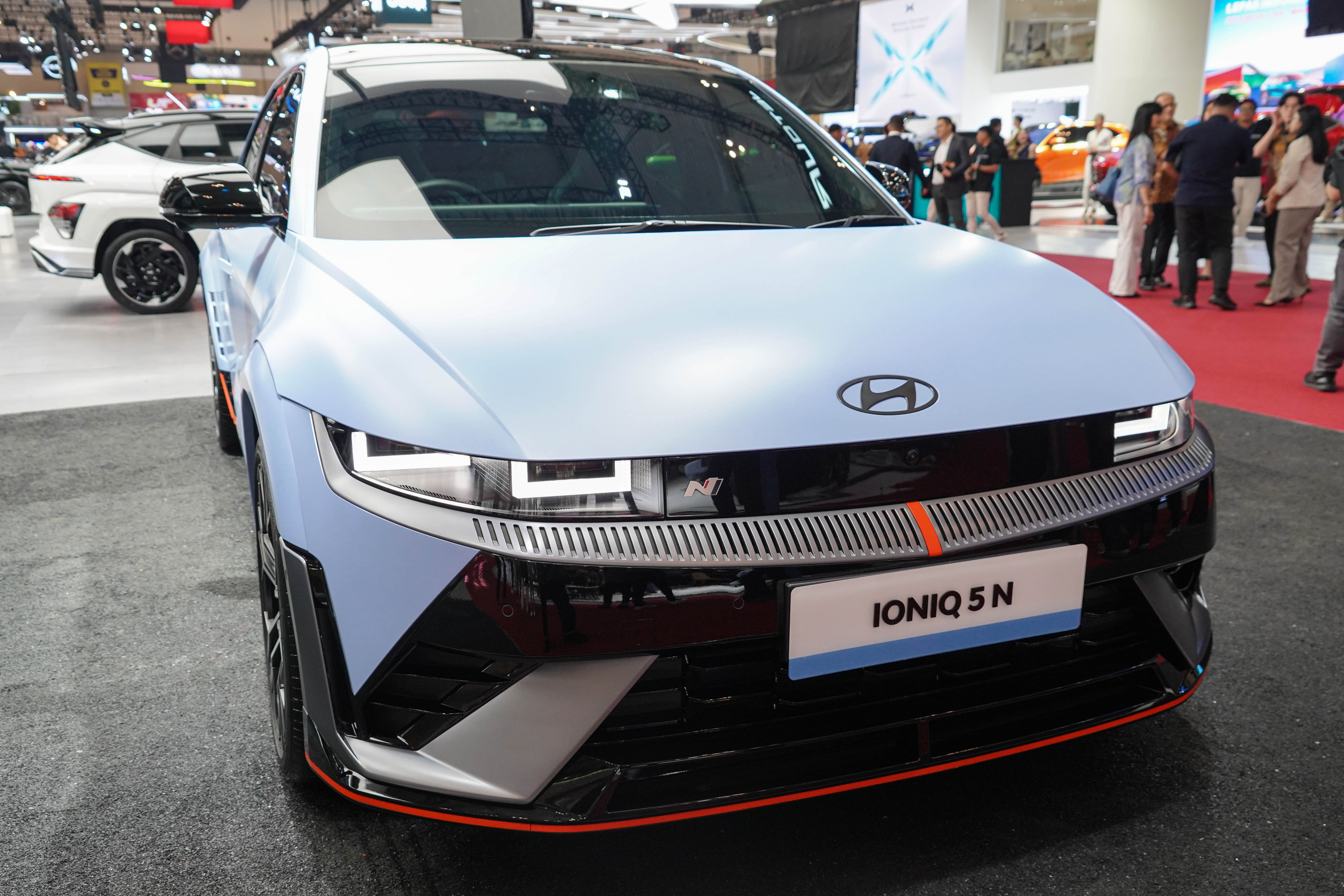 Mobil listrik IONIQ 5N yang dipamerkan di Gaikindo Indonesia International Auto Show (GIIAS) 2025 di Indonesia Convention Exhibition (ICE), BSD City, Kabupaten Tangerang, Rabu (23/7/2025). Pameran yang mengusung tema \