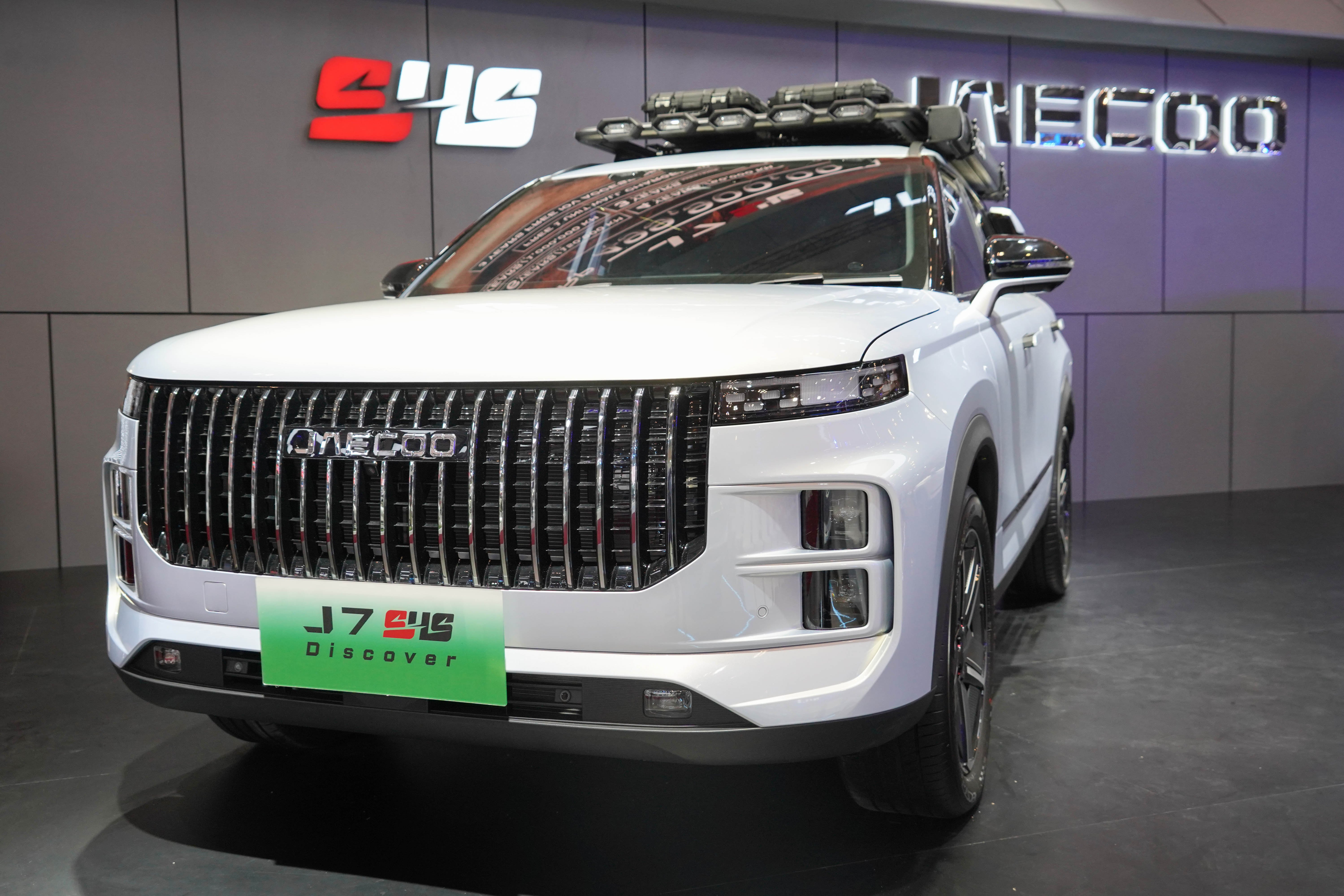 Mobil Jaecoo J7 SHS yang dipamerkan di Gaikindo Indonesia International Auto Show (GIIAS) 2025 di Indonesia Convention Exhibition (ICE), BSD City, Kabupaten Tangerang, Rabu (23/7/2025). Pameran yang mengusung tema \