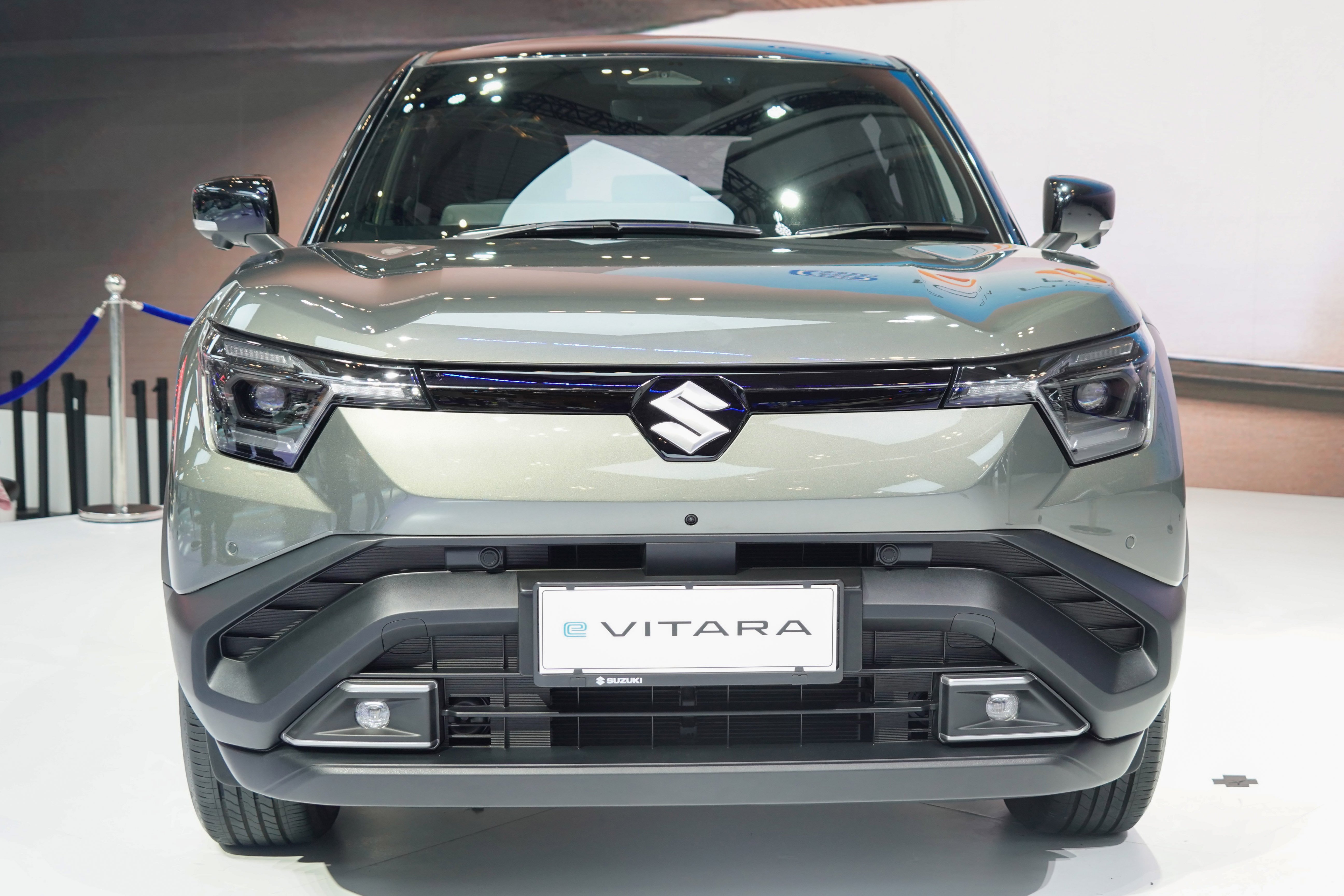 Mobil listrik Suzuki e-Vitara yang dipamerkan di Gaikindo Indonesia International Auto Show (GIIAS) 2025 di Indonesia Convention Exhibition (ICE), BSD City, Kabupaten Tangerang, Rabu (23/7/2025). Pameran yang mengusung tema \