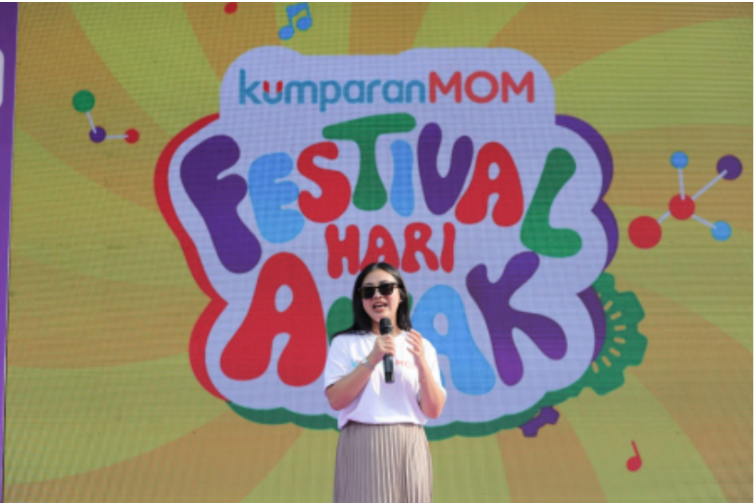 Sambutan Chief of kumparanMOM Dhini Hidayati.