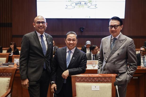 Raker Komisi I DPR dengan Kemlu