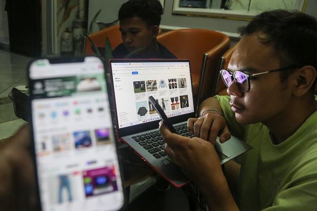 Tren belanja produk fesyen daring mengalami kenaikan signifikan