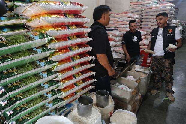 Pengecekan harga pangan menjelang Ramadhan di Aceh Barat