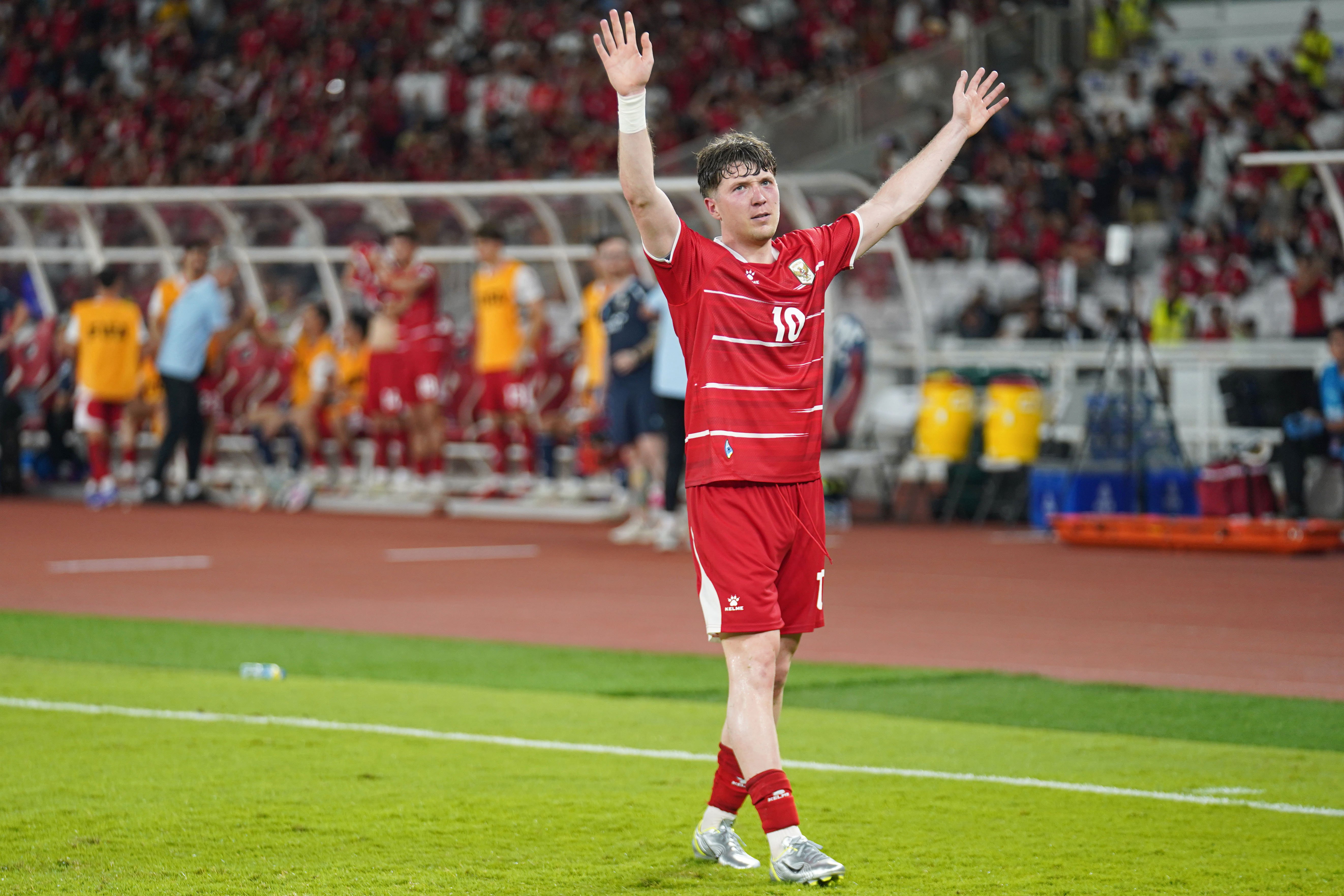 Pesepak bola Timnas Indonesia Ole Romeny berselebrasi setelah mencetak gol ke gawang Timnas St Kitts dan Nevis pada pertandingan FIFA Series 2026 di Stadion Utama Gelora Bung Karno, Jakarta, Jumat (27/3/2026). Laga yang dimenangkan oleh Indonesia dengan skor 4-0 tersebut membuat skuad Garuda melaju ke babak final dan akan berhadapan dengan Bulgaria pada Senin 30 Maret 2026.
