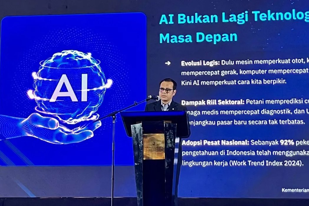 Wakil Menteri Komunikasi dan Digital Nexar Patria menyampaikan paparan dalam Garuda AI Impact Summit 2026 di Jakarta, Kamis (11/6/2026).