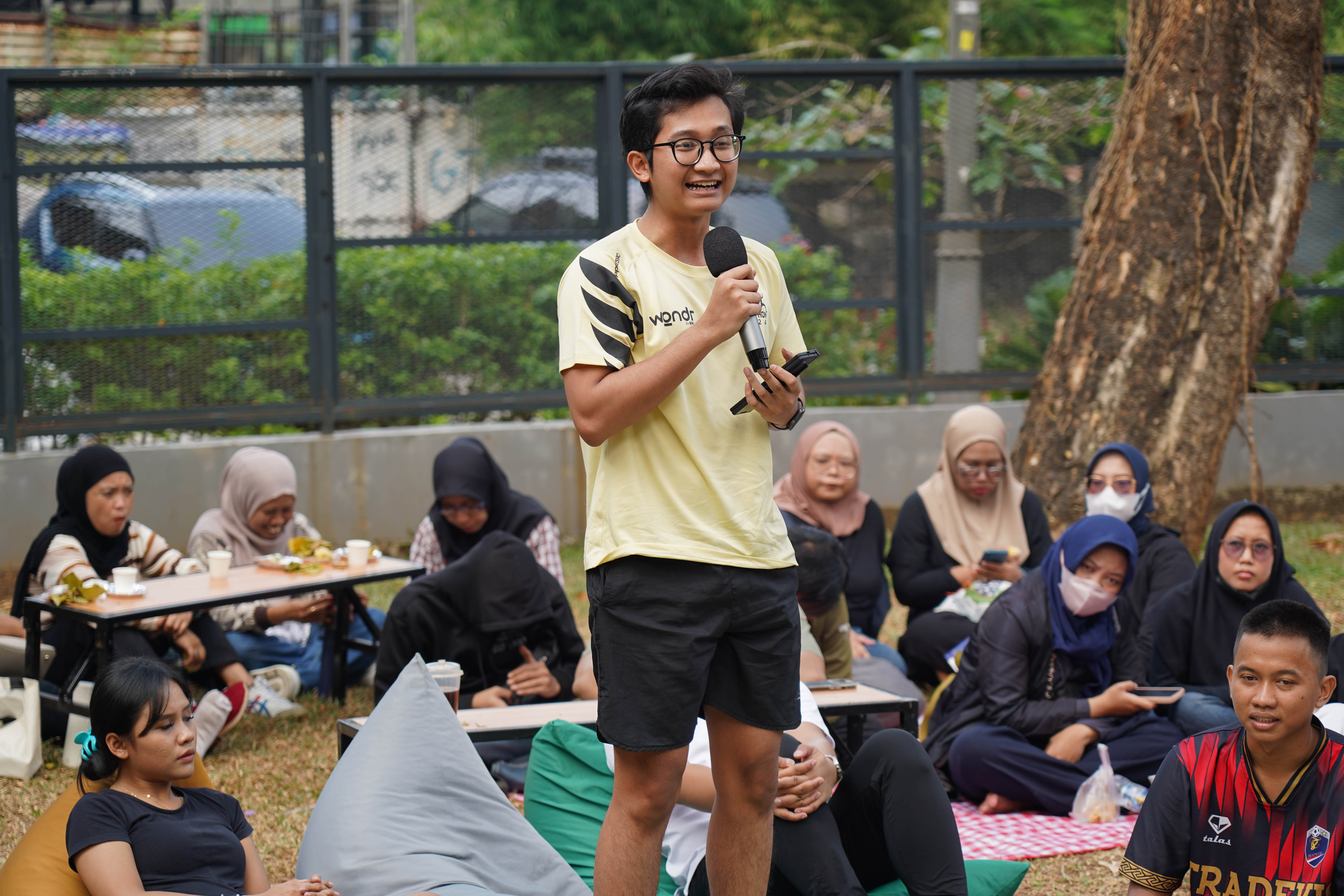 Warga menyampaikan inisiatif untuk lingkungan Kota Jakarta pada Forum Udara Warga \
