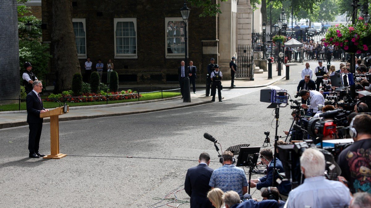 PM Inggris Keir Starmer mundur