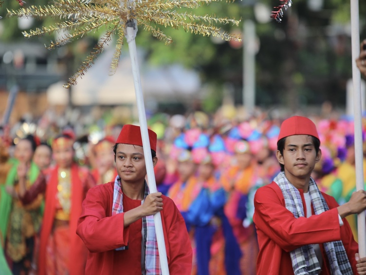 Jakarta Penuh Warna sebagai rangkaian acara HUT ke-499 Jakarta.