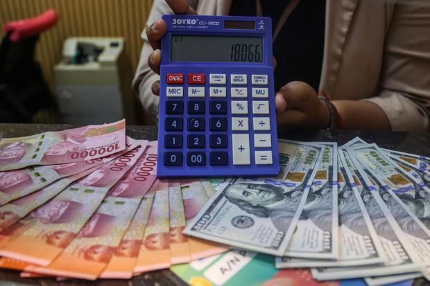 Nilai tukar rupiah melemah