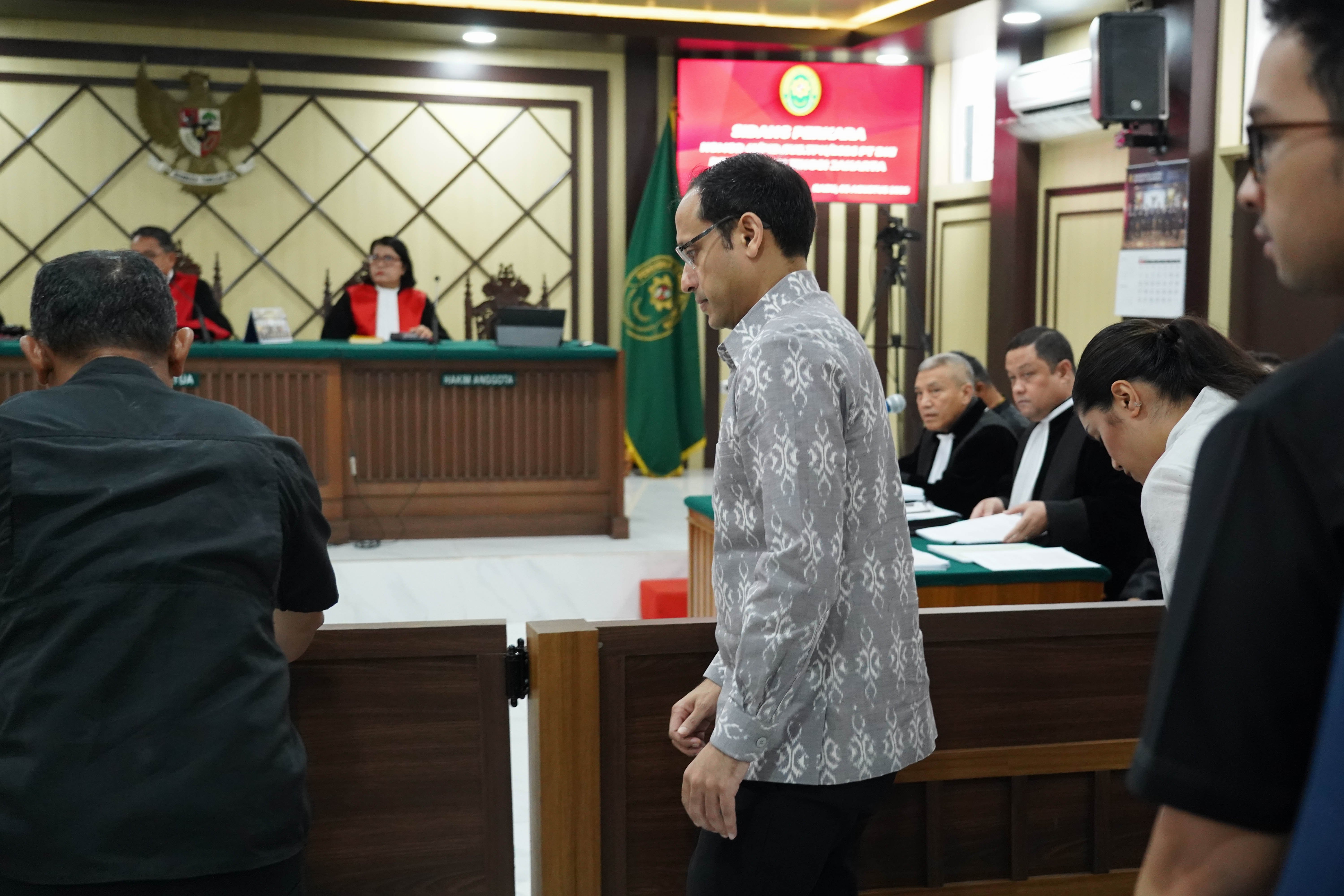 Terdakwa kasus dugaan korupsi pengadaan Chromebook dalam program digitalisasi pendidikan di Kemendikbudristek Nadiem Anwar Makarim bersiap mengikuti sidang banding di Pengadilan Tinggi DKI Jakarta, Rabu (5/8/2026). Dalam sidang perdana ini pihak Nadiem menyampaikan 14 memori yang dikelompokkan menjadi tiga isu yakni isu konflik kepentingan, pertanggungjawaban korporasi, dan kerugian negara.