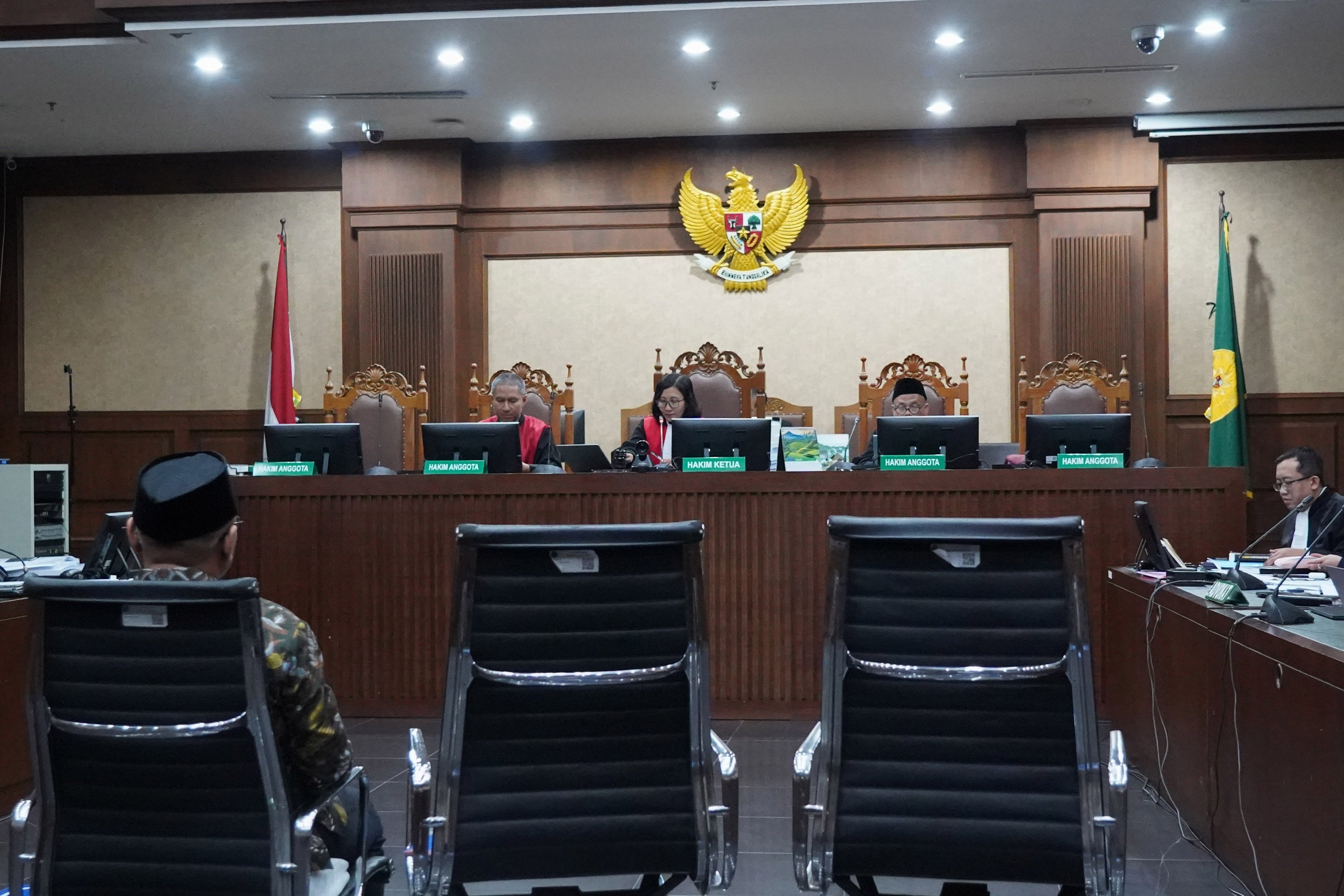 Terdakwa kasus dugaan korupsi kuota haji, Yaqut Cholil Qoumas menjalani sidang pembaaan dakwaan di Pengadilan Tipikor, Jakarta, Selasa (11/8/2026). Jaksa Penuntut Umum Komisi Pemberantasan Korupsi (KPK) mendakwa Yaqut telah menyalahgunakan kewenangan jabatannya sebagai Menteri Agama yang akhirnya merugikan keuangan negara hingga Rp 622,09 miliar dalam kasus dugaan korupsi kuota haji 2023-2024.