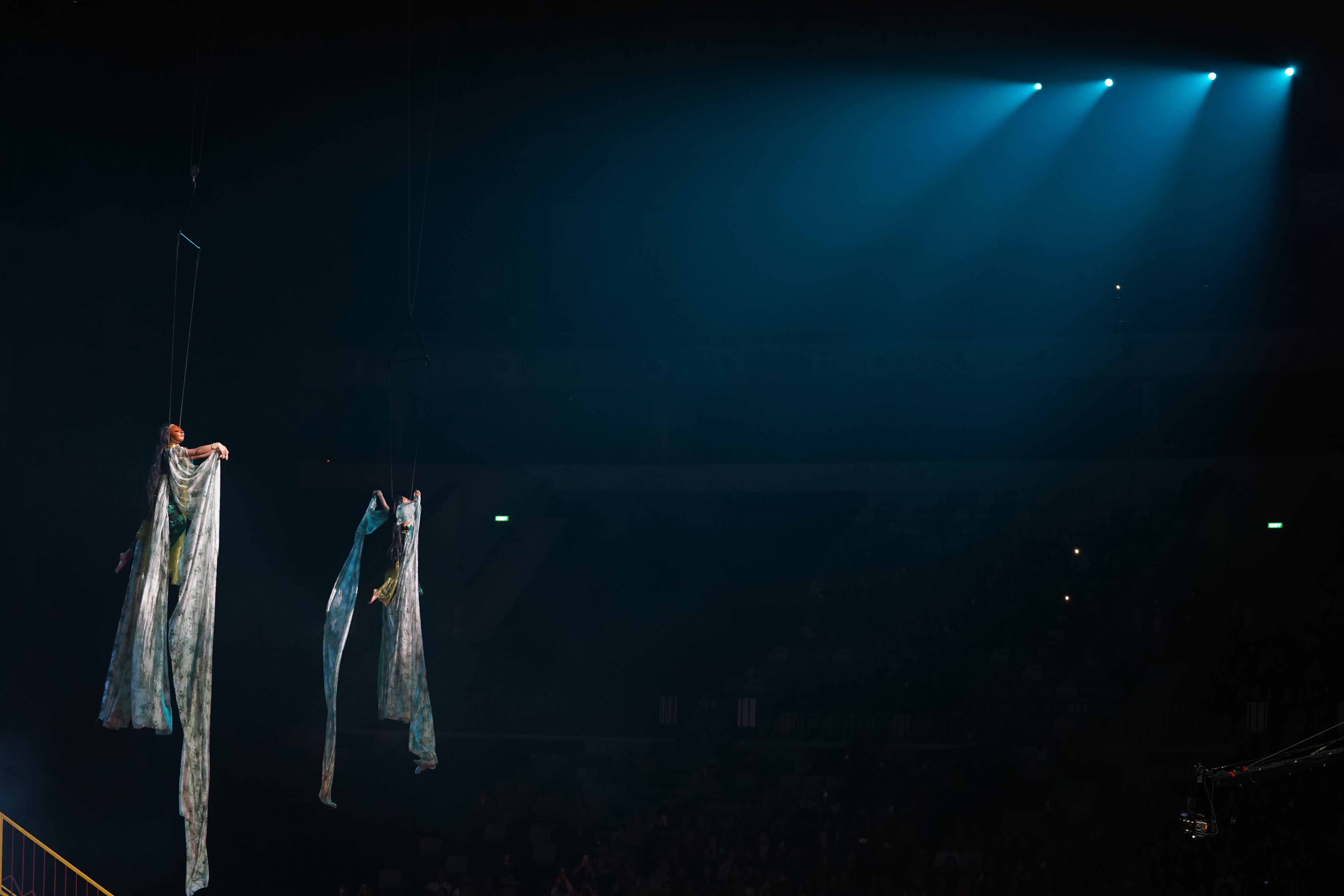 Penari tampil pada Pagelaran Sabang Merauke - Hanya Indonesia Yang Punya di Indonesia Arena, Senayan, Jakarta, Jumat (21/8/2026). Mengusung tema Hikayat Srikandi Nusantara, pementasan ini mengangkat perjuangan perempuan nusantara dalam cerita rakyat Indonesia yang ditampilkan melalui perpaduan tarian, musik dan lagu serta etnik daerah dari Aceh hingga Papua.