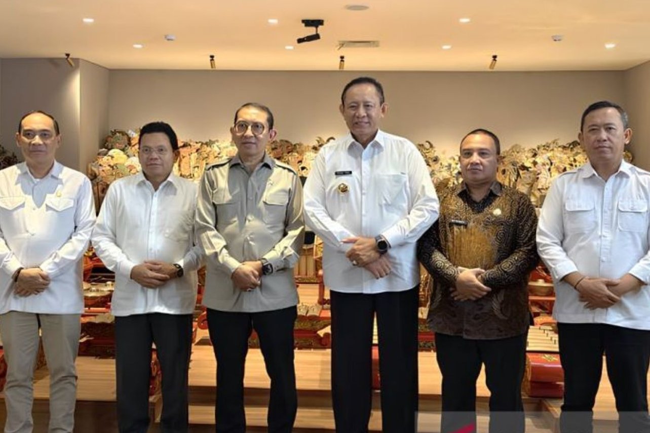 Gubernur Gorontalo Bertemu Fadli Zon