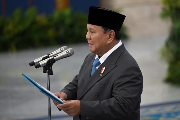 Presiden Prabowo Subianto memimpin pengambilan sumpah jabatan Suahasil Nazara sebagai Menteri Keuangan di Istana Negara, Jakarta, Senin (14/9/2026). Presiden Prabowo melantik Suahasil Nazara menjadi Menteri Keuangan Kabinet Merah Putih sisa masa jabatan 2024–2029 menggantikan Purbaya Yudhi Sadewa.