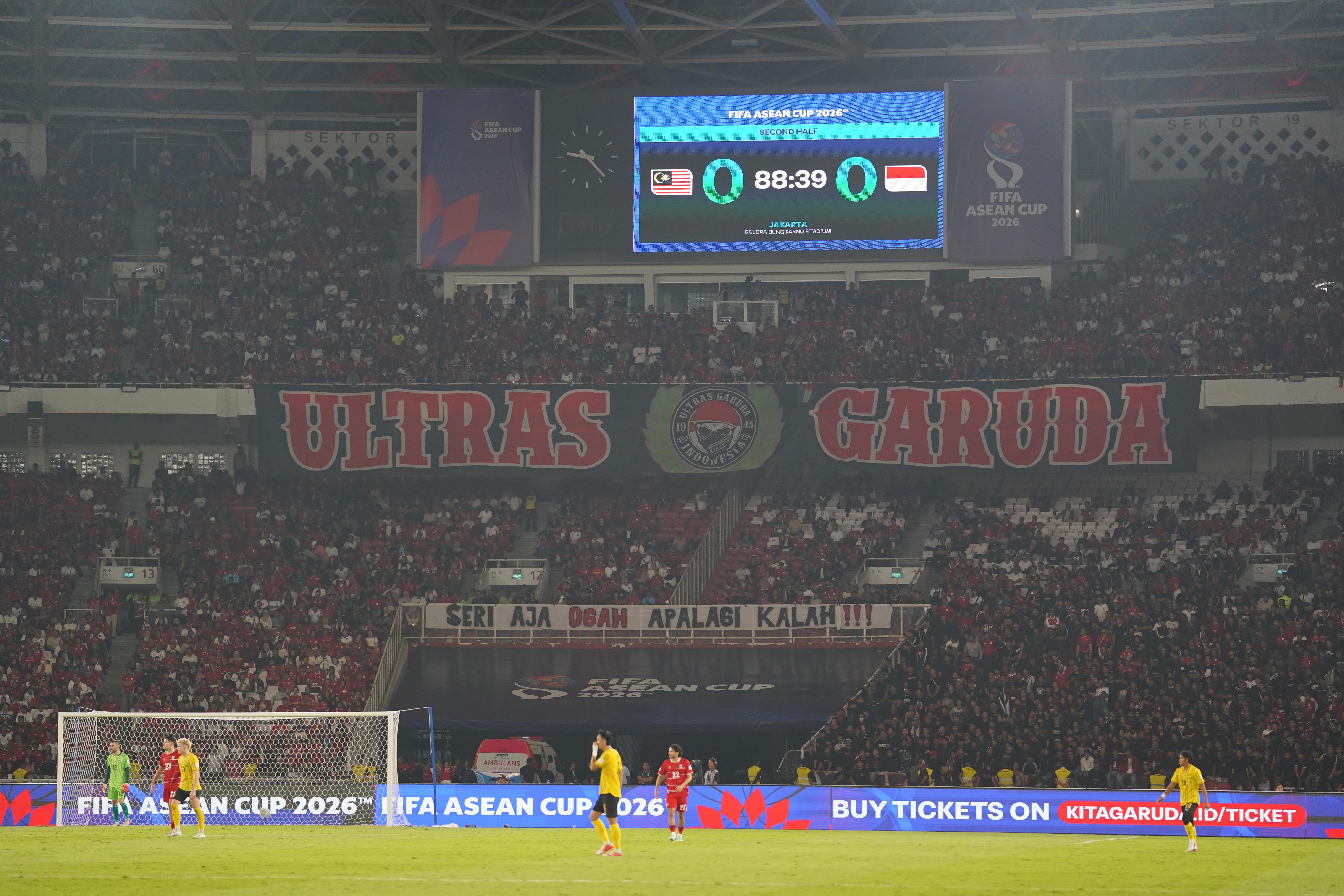 Suasana pertandingan antara Timnas Indonesia melawan Timnas Malaysia pada FIFA ASEAN Cup 2026 di Stadion Utama Gelora Bung Karno, Jakarta, Senin (28/9/2026). Pertandingan tersebut berakhir imbang dengan skor 0-0. 