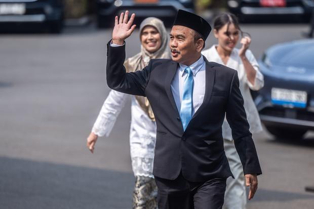 Presiden lantik Syahganda Nainggolan sebagai Kepala Bakom