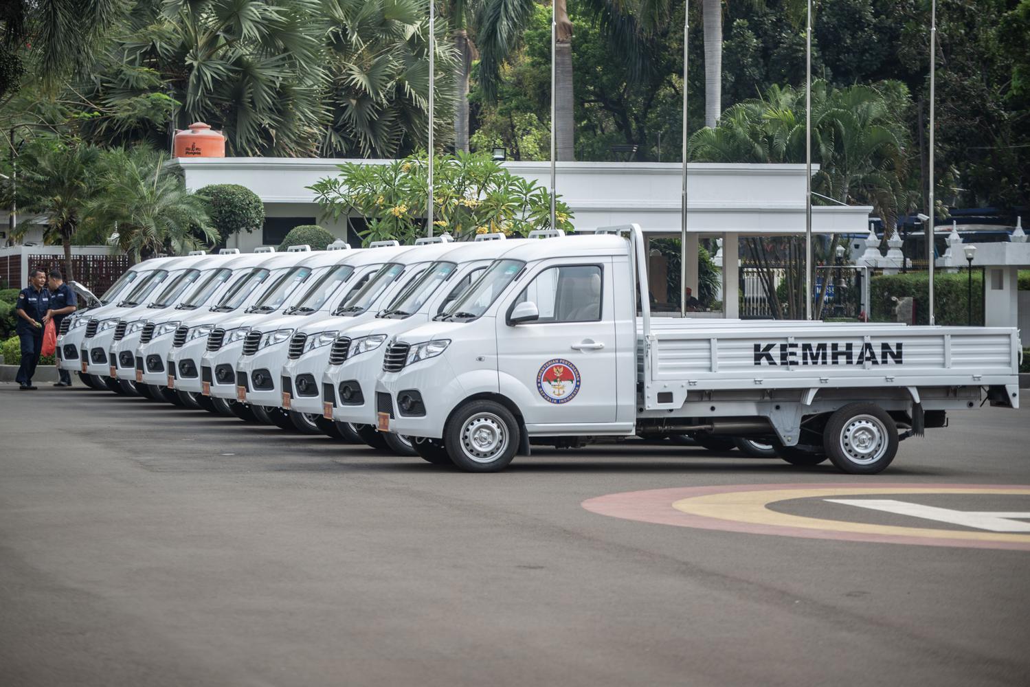 Kementerian Pertahanan Gunakan Mobil Esemka