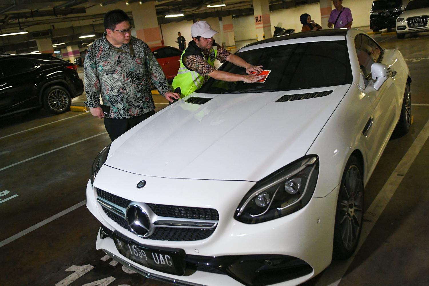 SUPERVISI PENCEGAHAN PAJAK MOBIL MEWAH