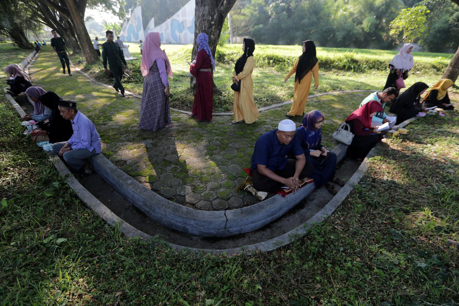 Foto Mengenang 15 Tahun Tsunami Aceh Foto Katadata Co Id