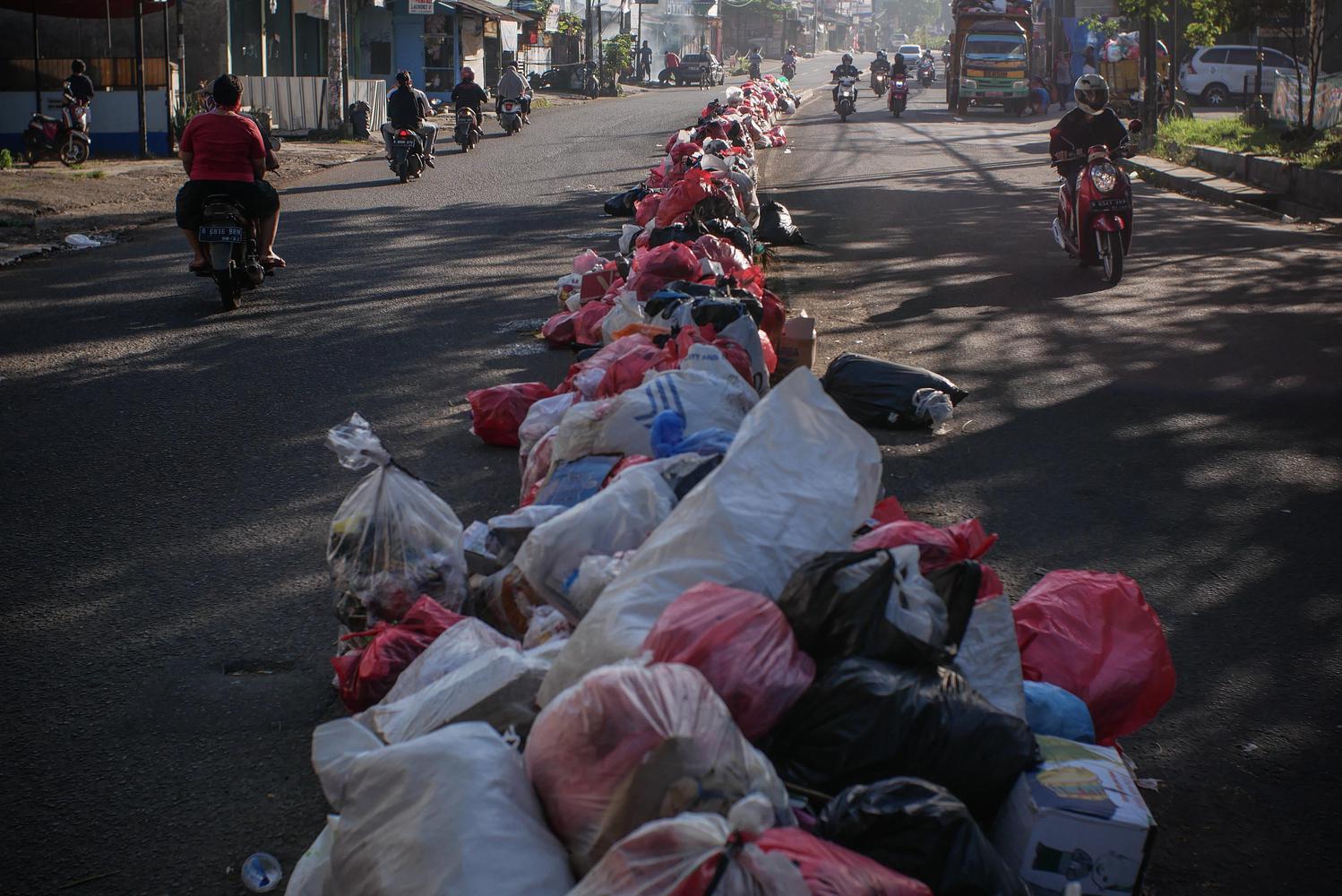 Lipsus Sampah Jakarta untuk Tulisan Pertama (Sampah Plastik 3)