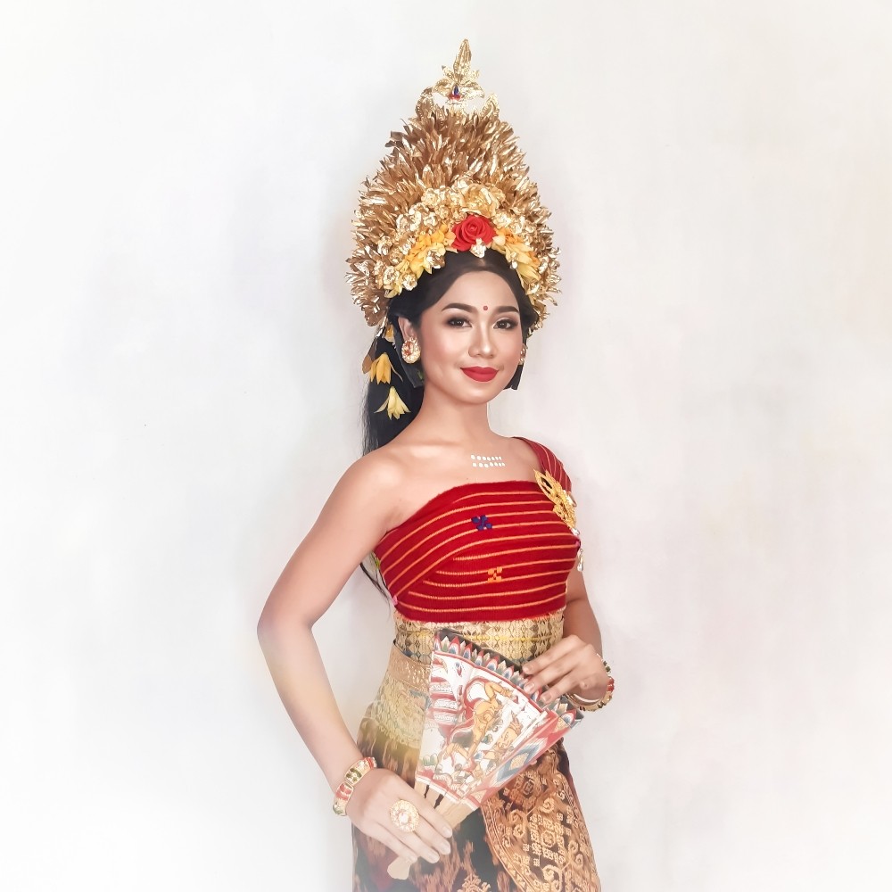 Gambar pakaian adat Bali jenis Payas Madya