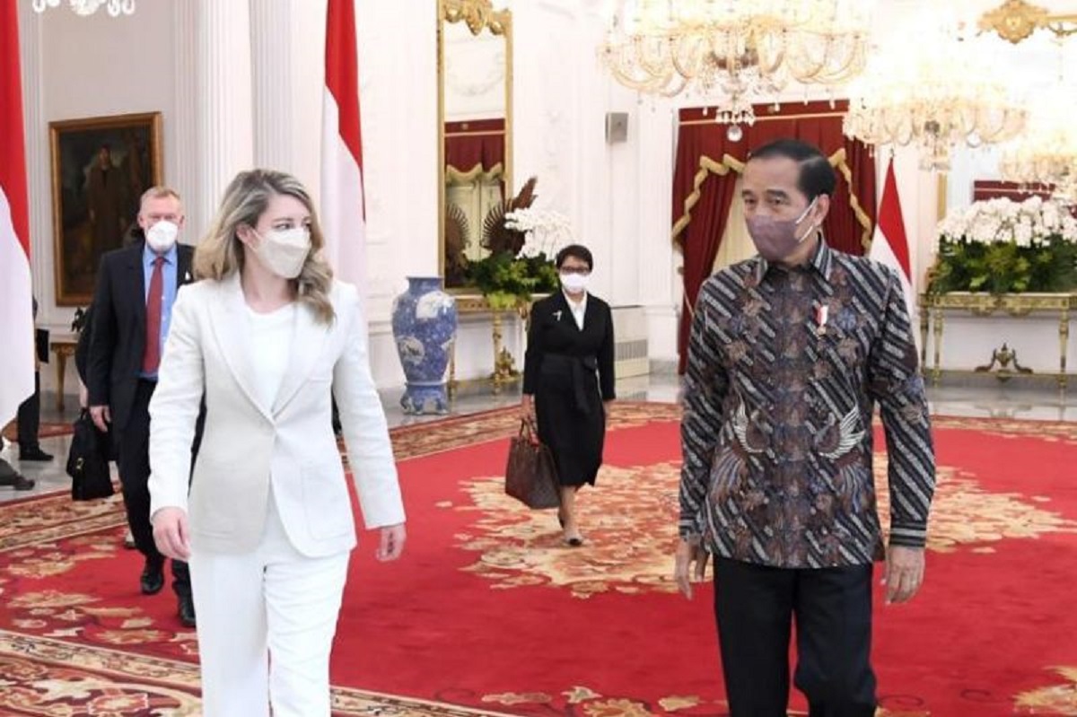 Presiden Joko Widodo menerima Menlu Kanada Melanie Joly. Foto: Antara