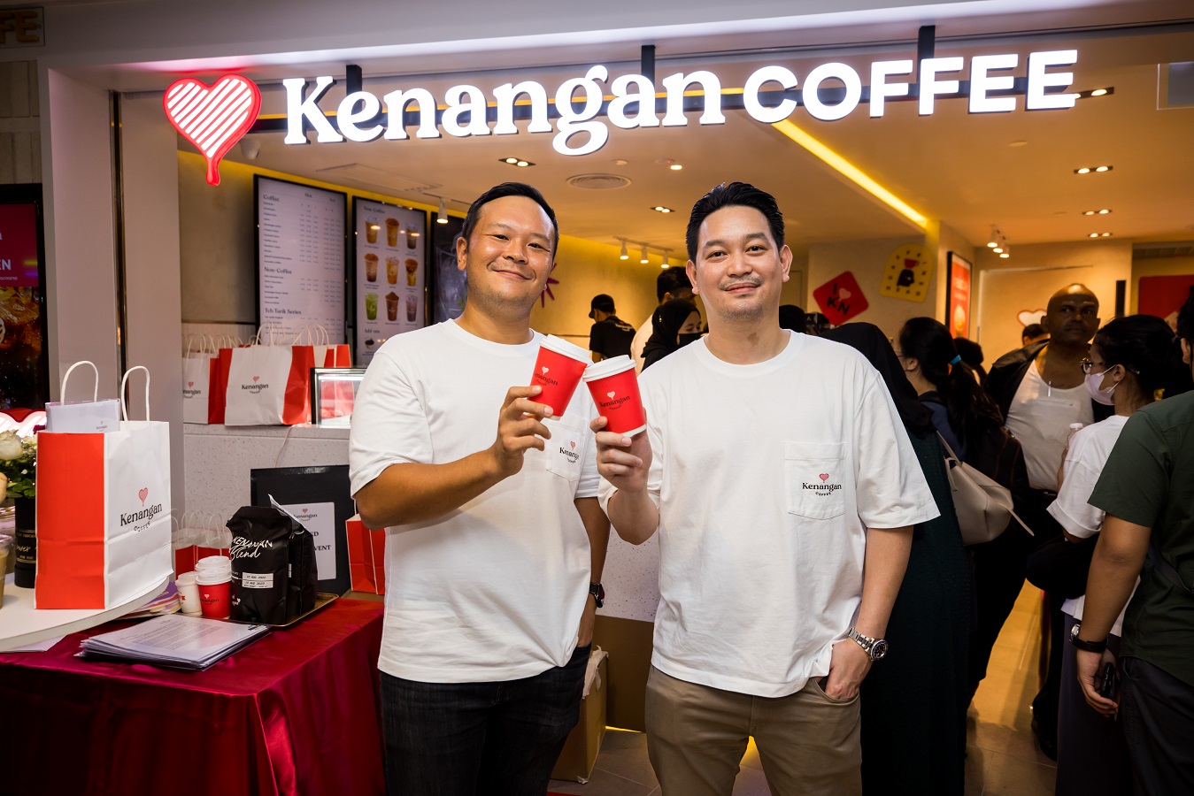 Pendiri Kopi Kenangan membuka gerai pertama di Malaysia