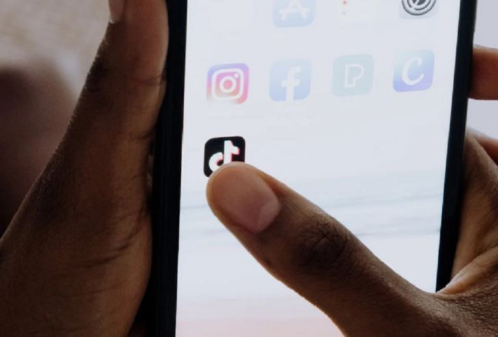 CARA MENGHILANGKAN NAMA DI TIKTOK