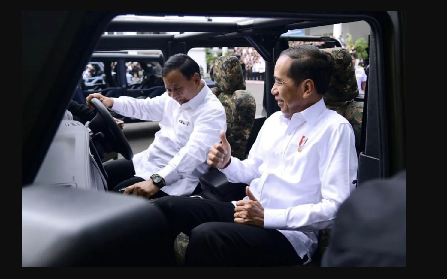 Presiden Jokowi dan Menteri Pertahanan Prabowo Subianto dalam Rapim Kementerian Pertahanan 2023, Rabu (18/1).
