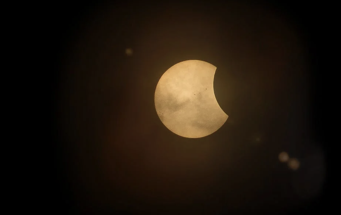 Tata Cara Shalat Gerhana Bulan