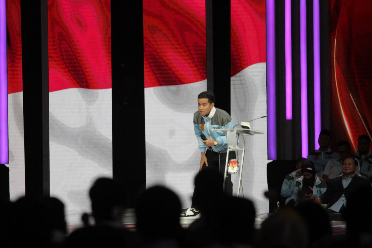 Gibran mencari jawaban Mahfud