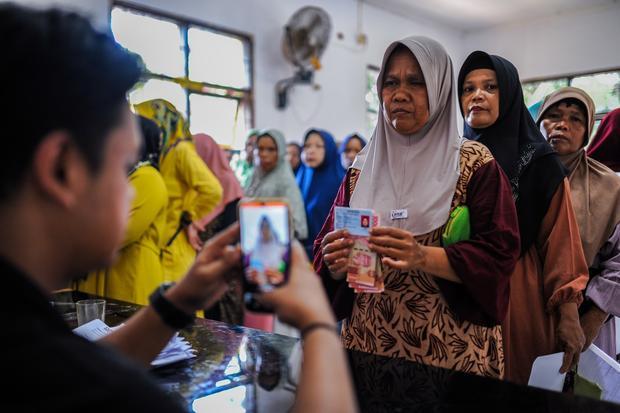 Penyaluran bansos PKH 2025